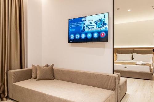 aura mare hotel