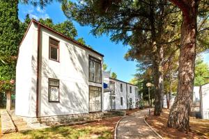 apartments astra plava laguna