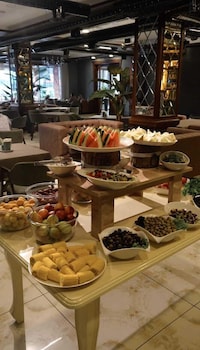 alis family hotel baku