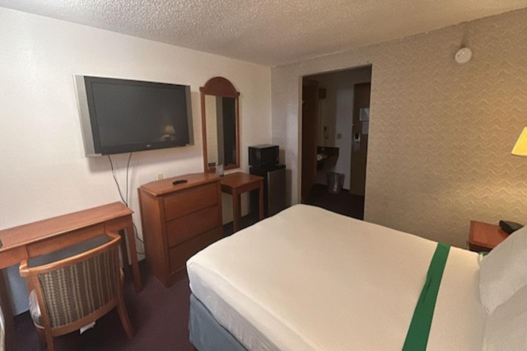 tacoma port inn fife i 5