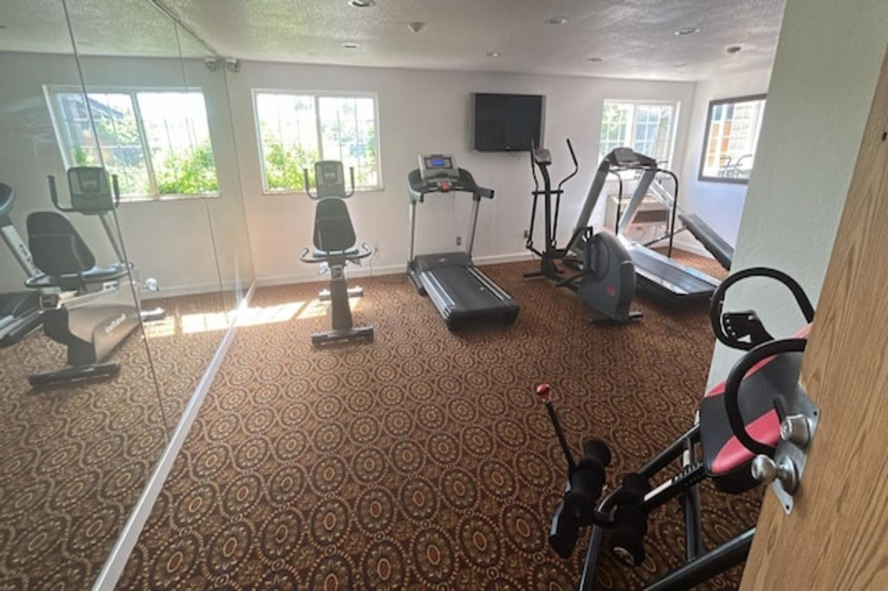 tacoma port inn fife i 5