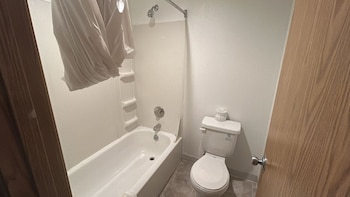 tacoma port inn fife i 5
