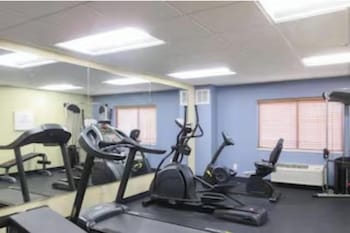 Saint Joseph Inn & Suites Benton Harbor Near I-94,,3 star
