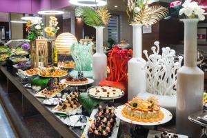 Holiday Inn Riyadh Al Qasr By Ihg,Riyadh>>Al Olaya,5 star