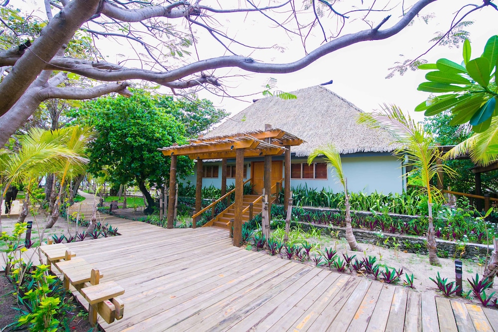 serenity island resort