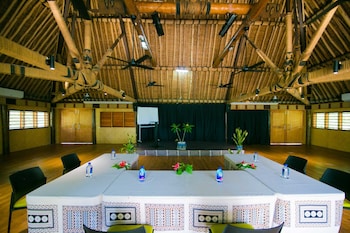 Serenity Island Resort,Fiji>>Bounty Island,4 star