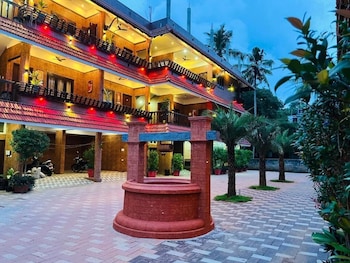 Aronic Beach Hotel,,2 star