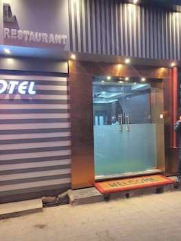 deep hotel and restaurant panipat