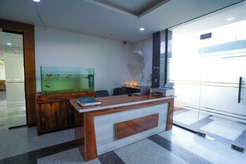 hotel ashirwad noida