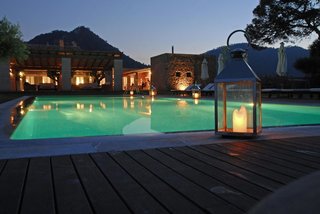 can simoneta hotel adults only