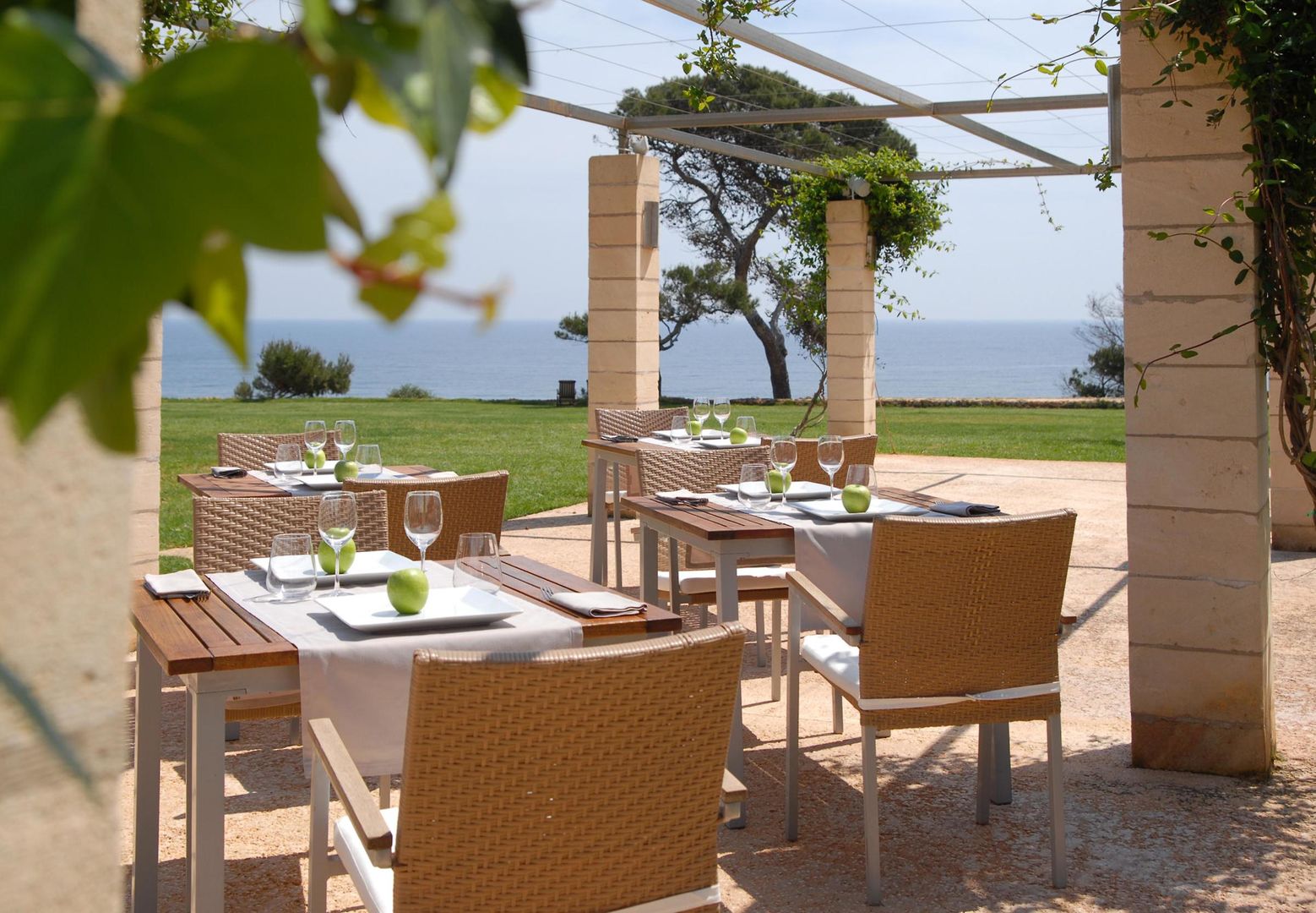can simoneta hotel adults only