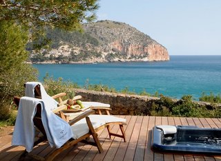 can simoneta hotel adults only