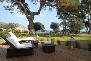 can simoneta hotel adults only