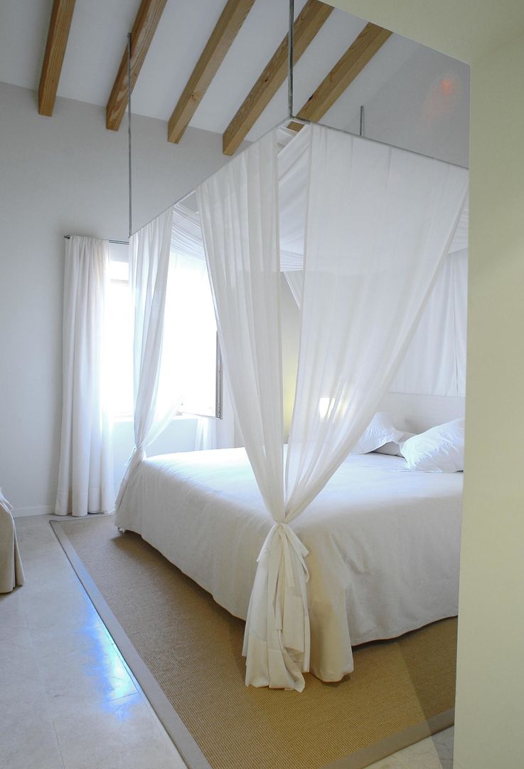 can simoneta hotel adults only