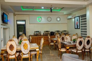 Pandin Hotel,,3 star