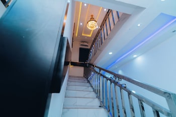 vhs vinchee suites ii