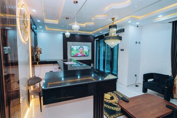 vhs vinchee suites ii