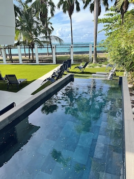 Villa Paradiso,,4 star