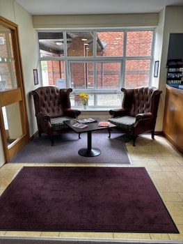 Monifieth Farm Hotel,,2 star