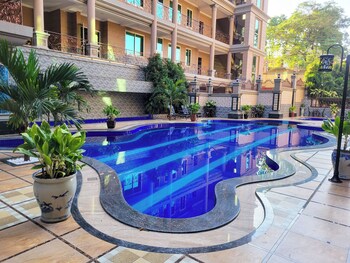fountain palace hotel and suites