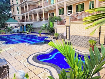 fountain palace hotel and suites