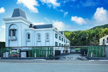 Hotel Kei - Adults Only,,3 star