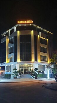Diamond Hotel Van Don - Bay Luxury,,2 star