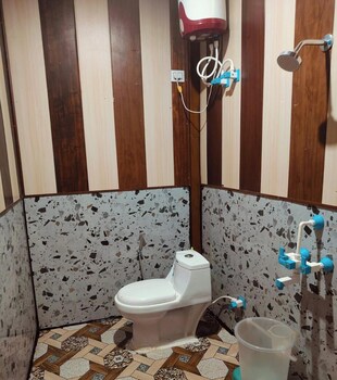 Jay Jyoti Resorts & Caffe,,2 star