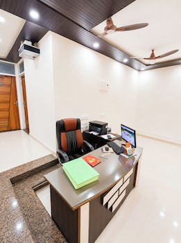 hotel aangan paying guest house varanasi