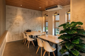 V Saigon Suites By Sms Hospitality,,2 star