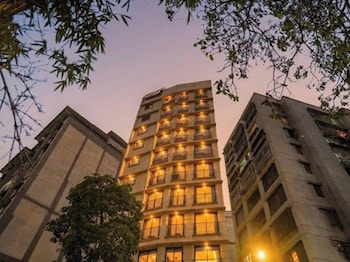 rara residence