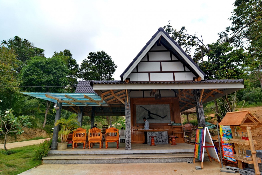 phuchawee lanta villa