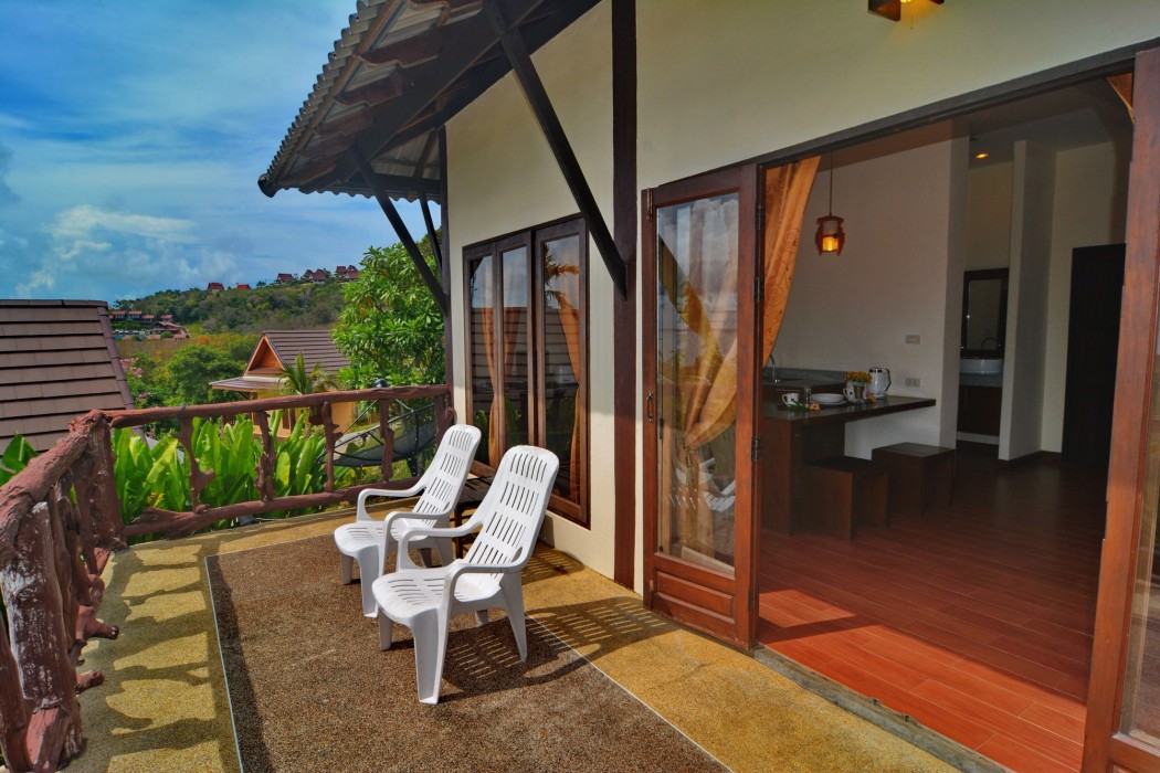 phuchawee lanta villa