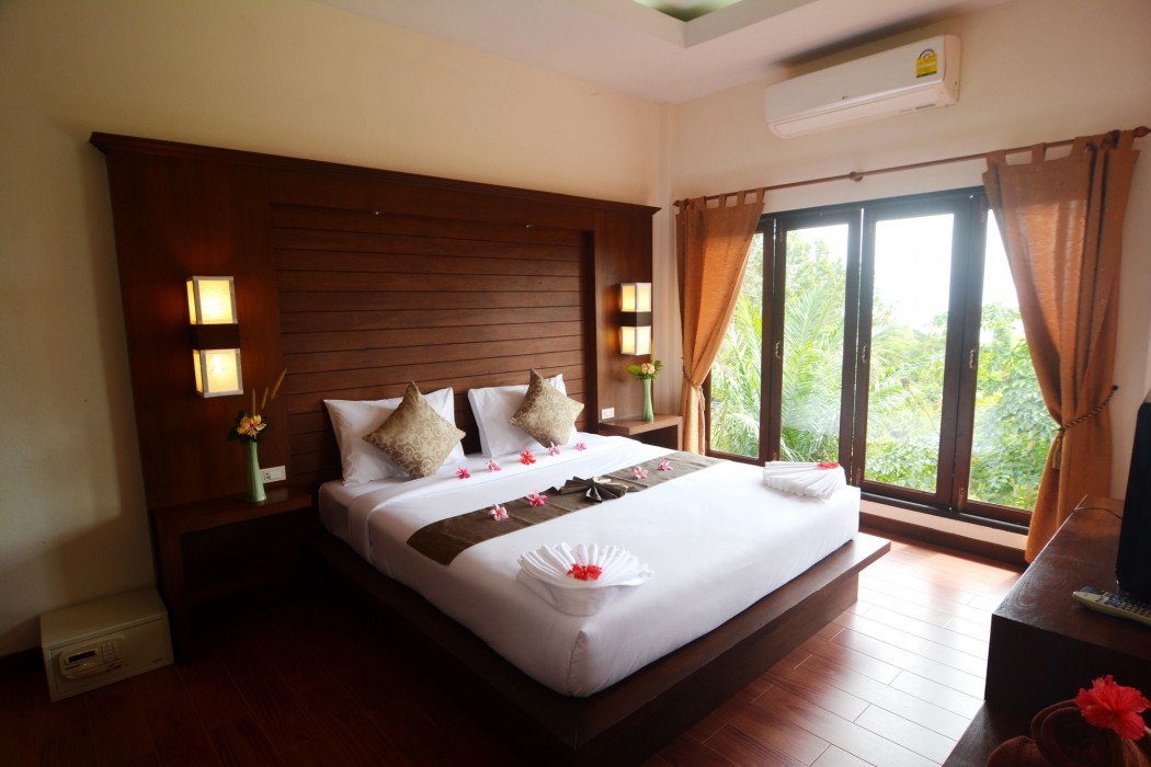 phuchawee lanta villa