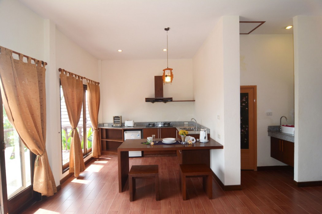 phuchawee lanta villa