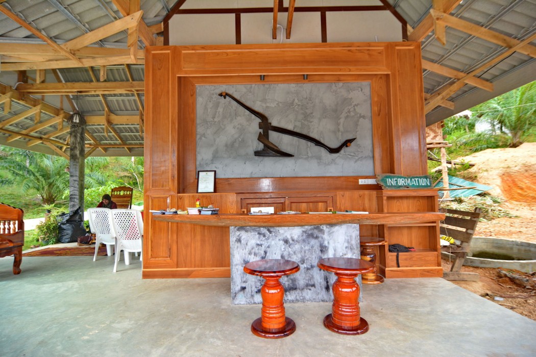 phuchawee lanta villa