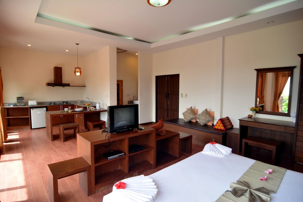 phuchawee lanta villa