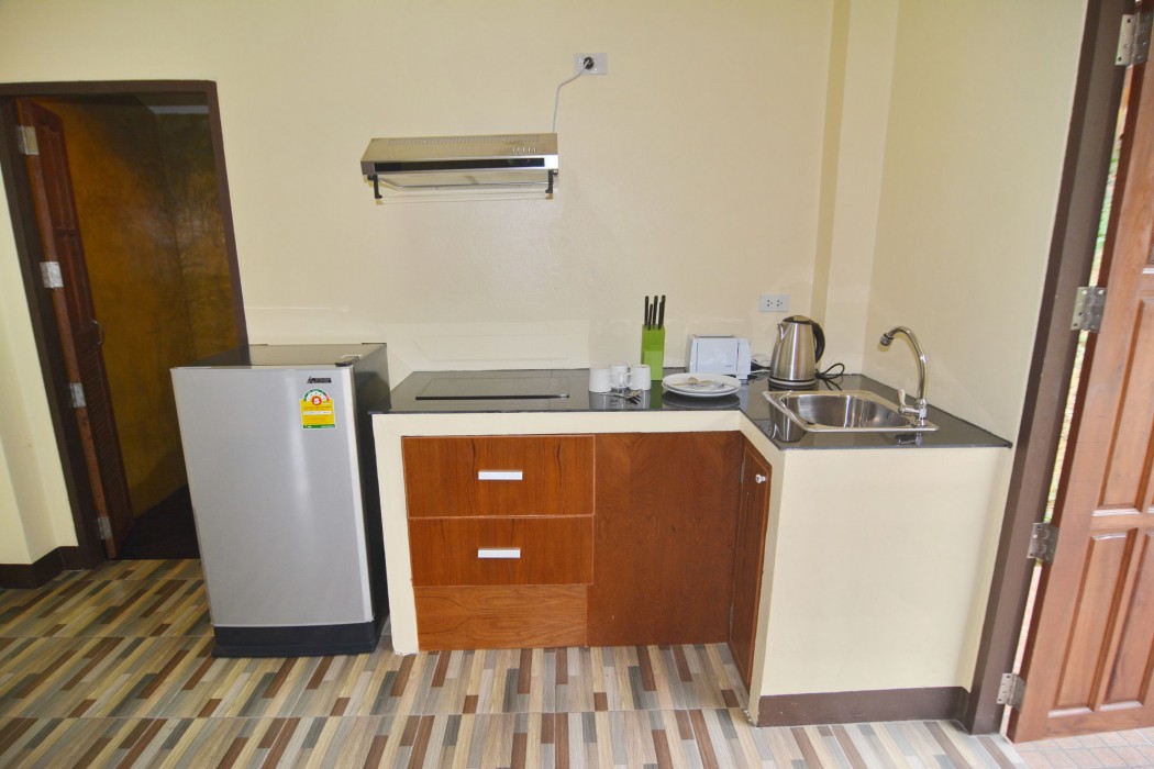 phuchawee lanta villa