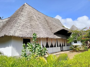 karibuni villa 83 n 84