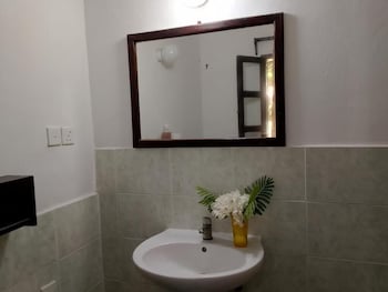 Karibuni Villa 83 N 84,,5 star