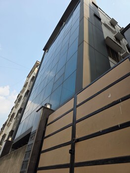 the bay suites nis