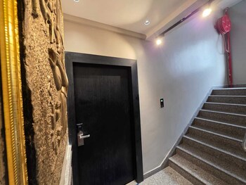 the bay suites nis