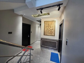 the bay suites nis