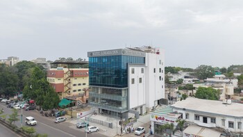 Hotel Lohara Inn,,4 star