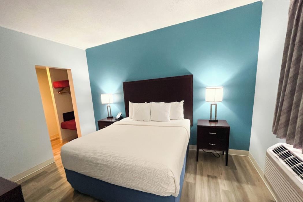 studio 6 suites tiffin oh