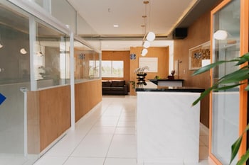 Via Brasil Hotel,,3 star