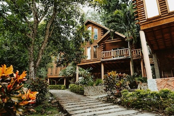 cumbres hotel y cabanas