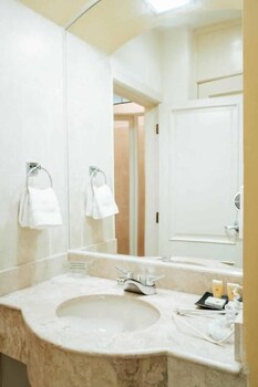 Cumbres Hotel Y Cabanas,,3 star
