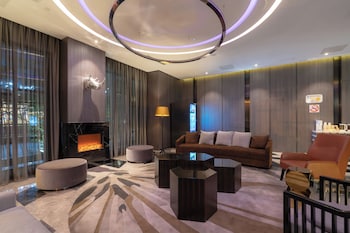 crystal hotel shanghai intl tourism