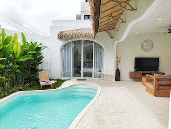 jade uluwatu